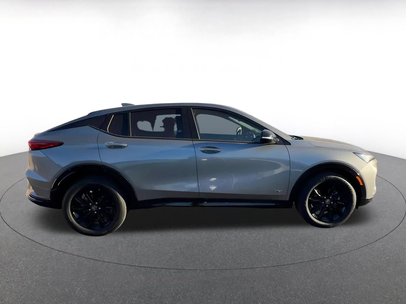 Used 2025 Buick Envista Sport Touring image 16