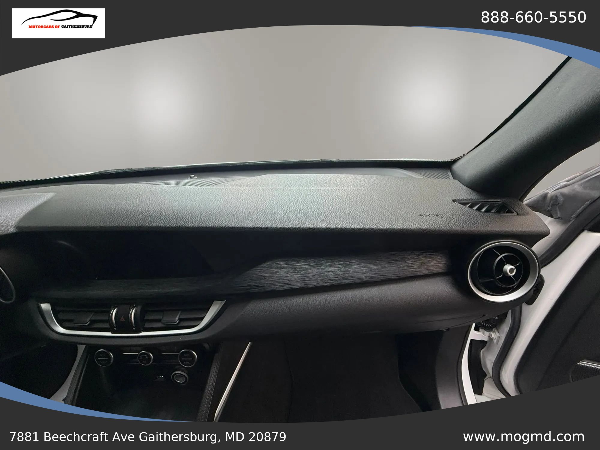 Used 2022 Alfa Romeo Stelvio Sprint RWD image 24