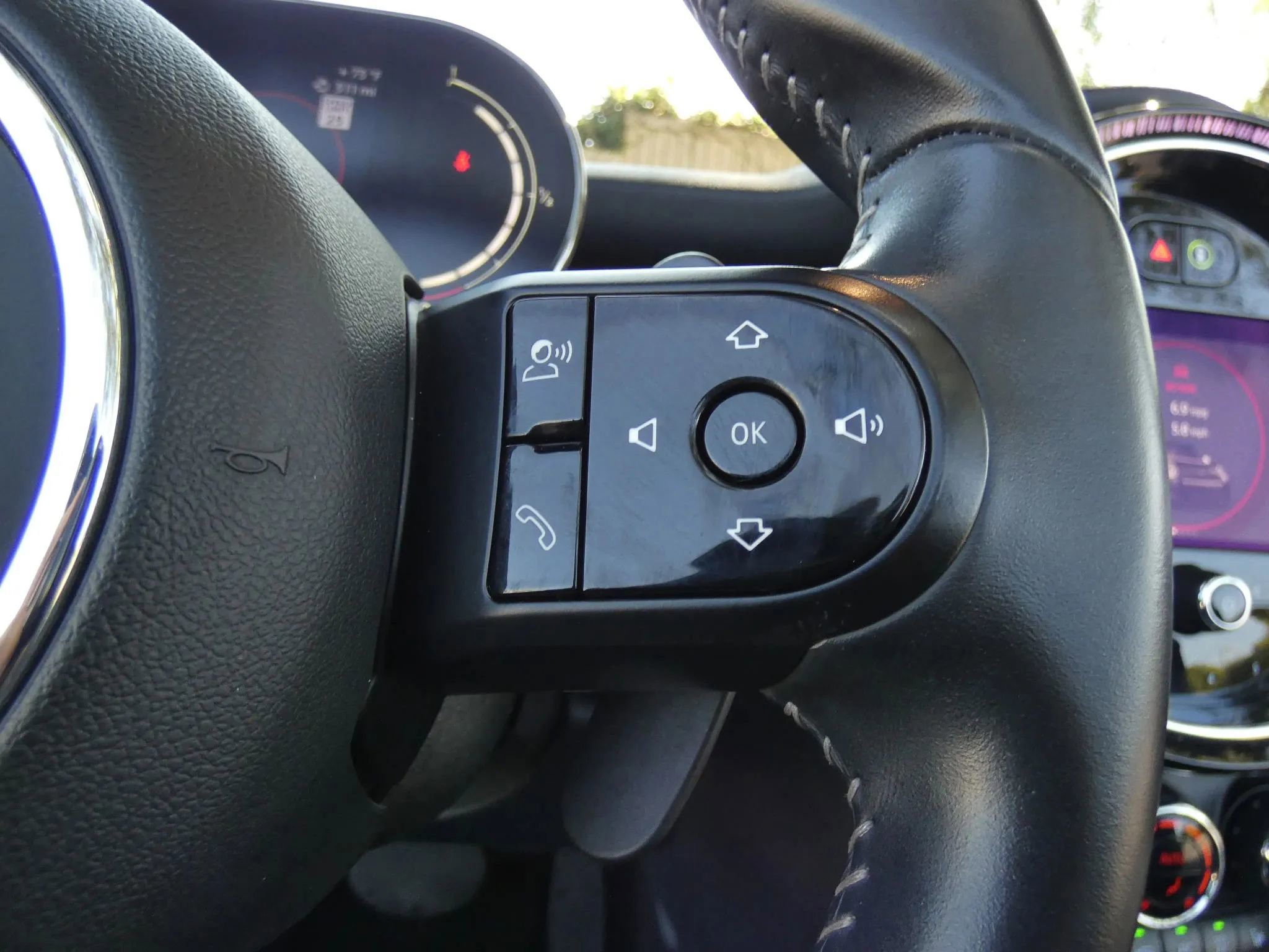 Used 2024 MINI Cooper S image 47