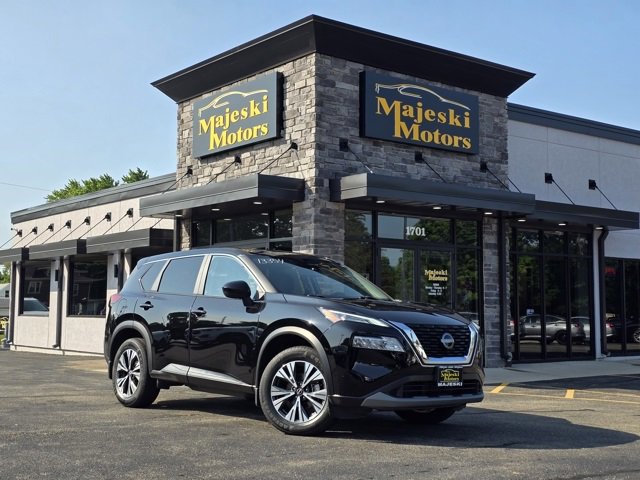 Used 2023 Nissan Rogue SV