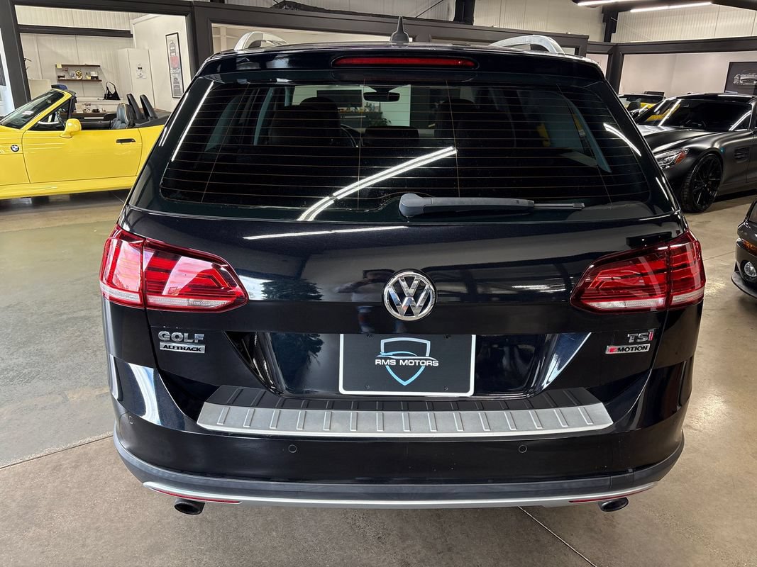 Used 2018 Volkswagen Golf Alltrack SEL AWD/4WD image 8