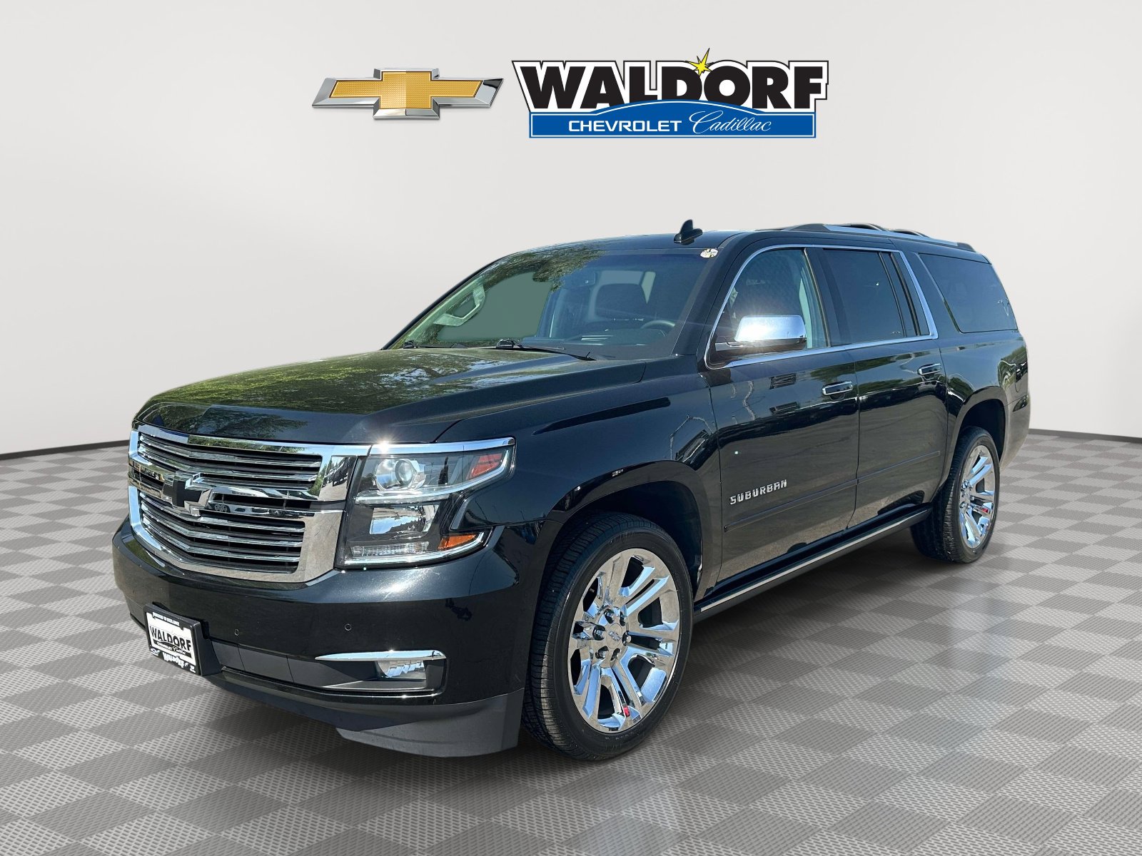 Used 2020 Chevrolet Suburban Premier w/ Premier Plus Edition image 3