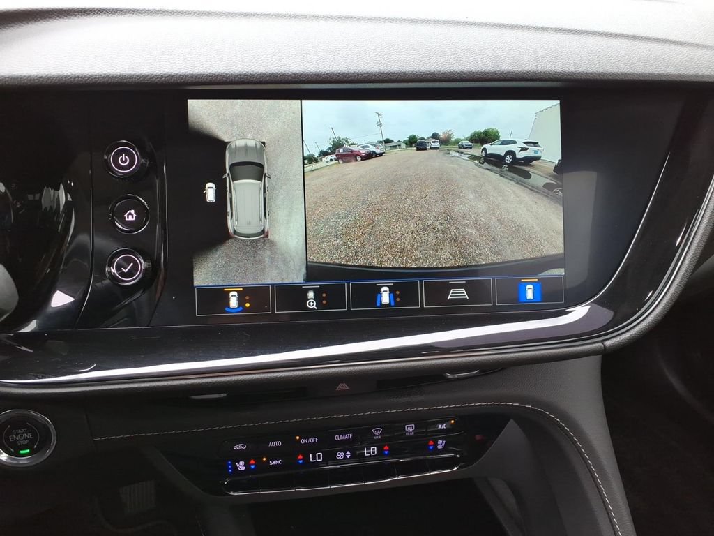 Used 2023 Buick Envision Avenir FWD image 18