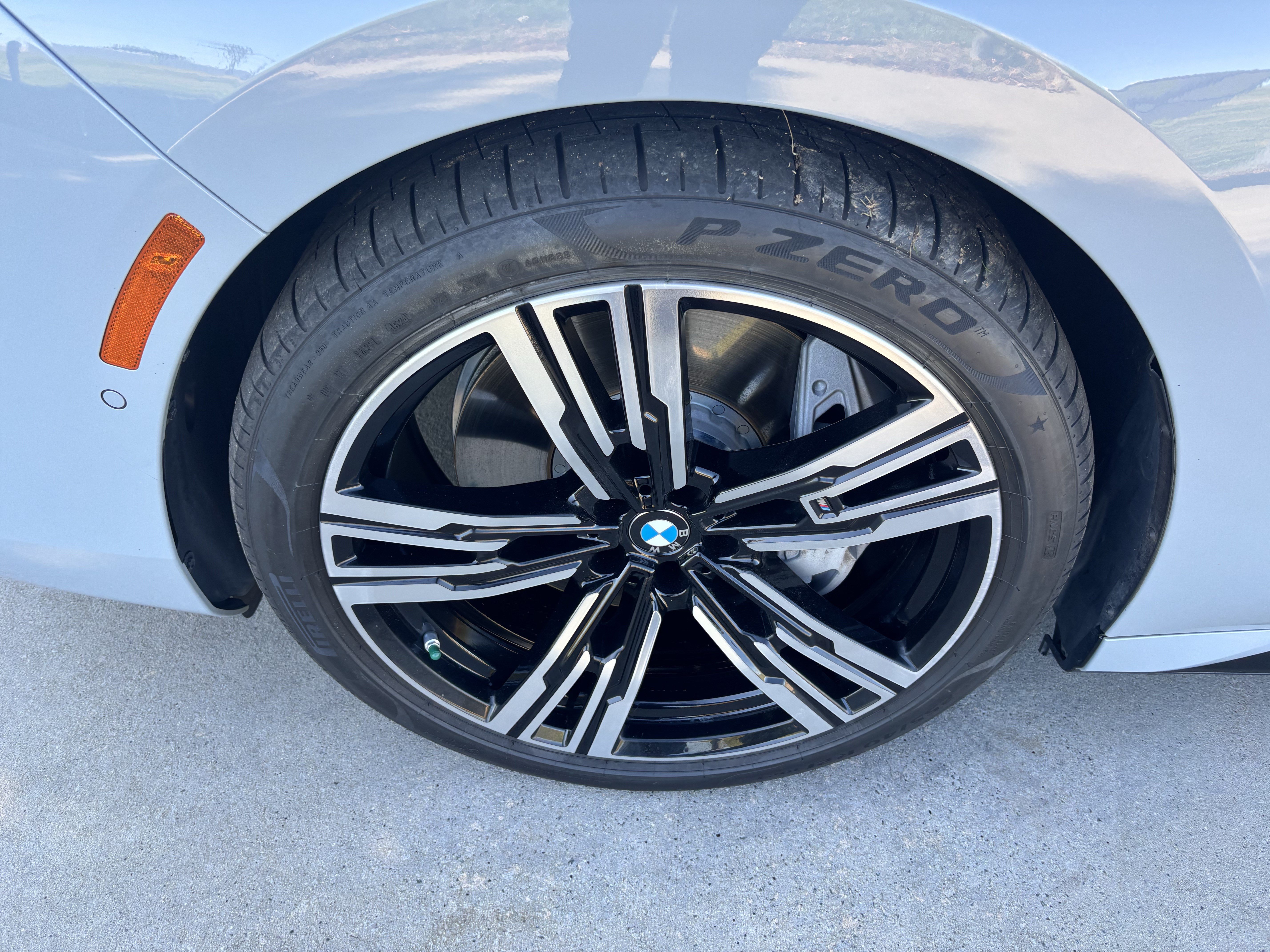 Certified 2024 BMW 750e xDrive w/ Executive Package AWD/4WD image 13
