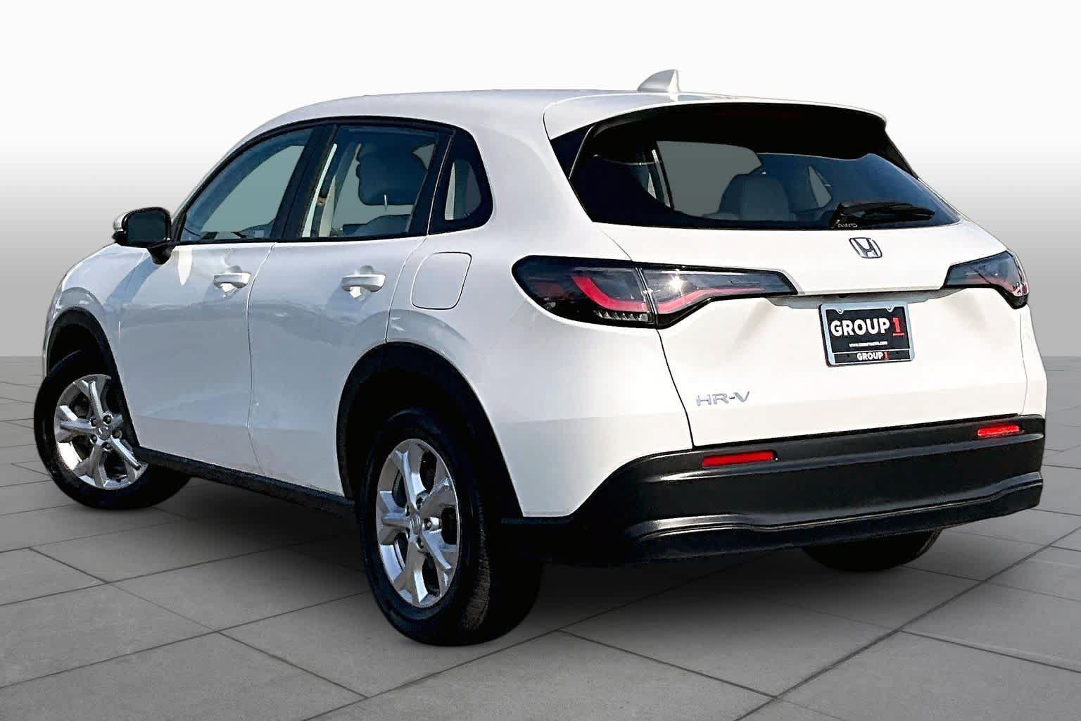 Used 2024 Honda HR-V LX image 11
