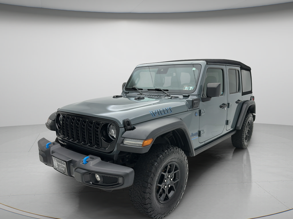 Used 2024 Jeep Wrangler Unlimited AWD/4WD image 3