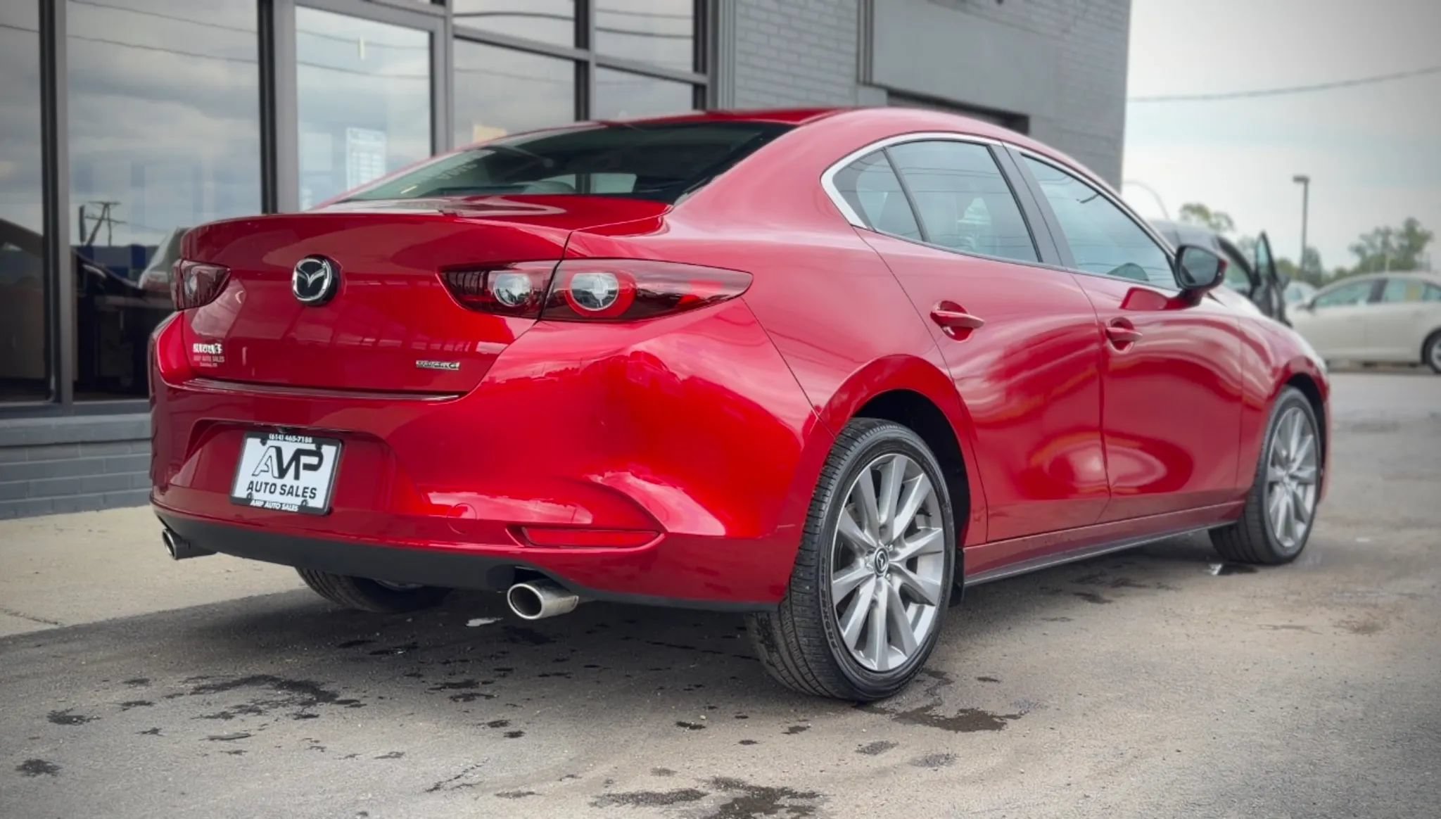 Used 2025 MAZDA MAZDA3 s FWD image 2