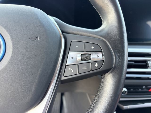 Used 2023 BMW i4 eDrive35 w/ Premium Package RWD image 23
