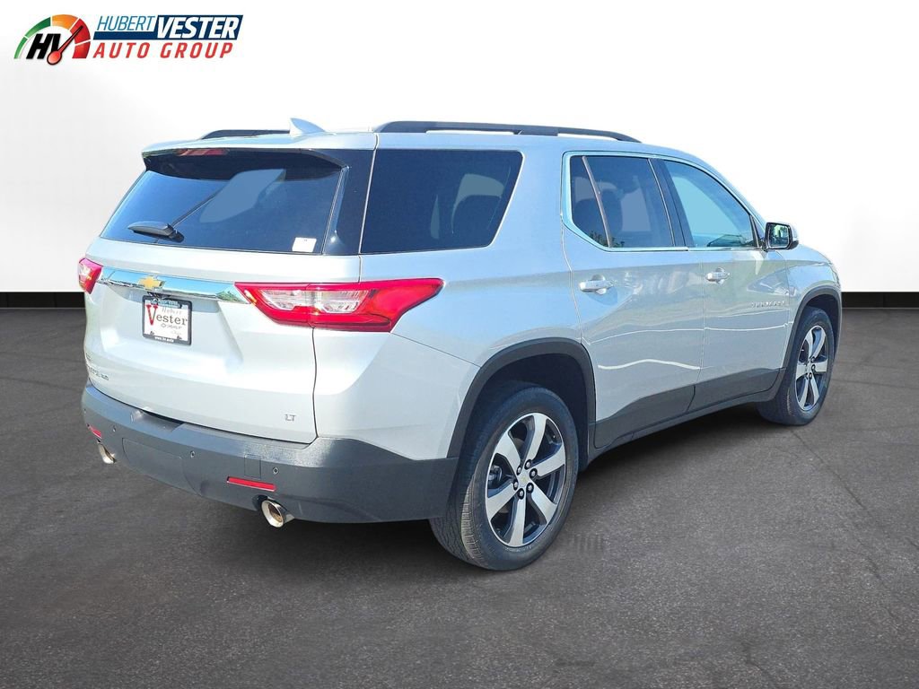 Used 2020 Chevrolet Traverse LT w/ LT Premium Package image 6