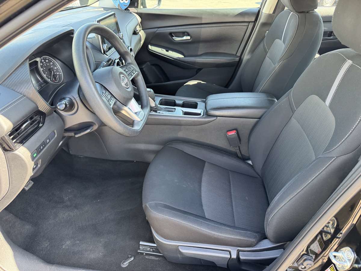 Used 2024 Nissan Sentra SV FWD image 26