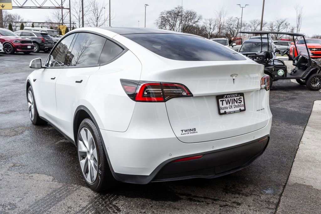 Used 2021 Tesla Model Y Long Range image 39