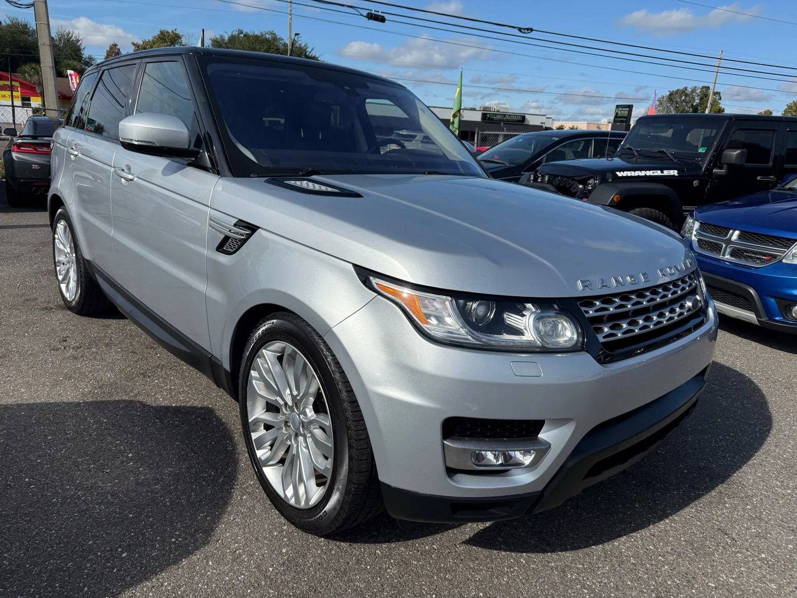 Used 2016 Land Rover Range Rover Sport HSE AWD/4WD image 3