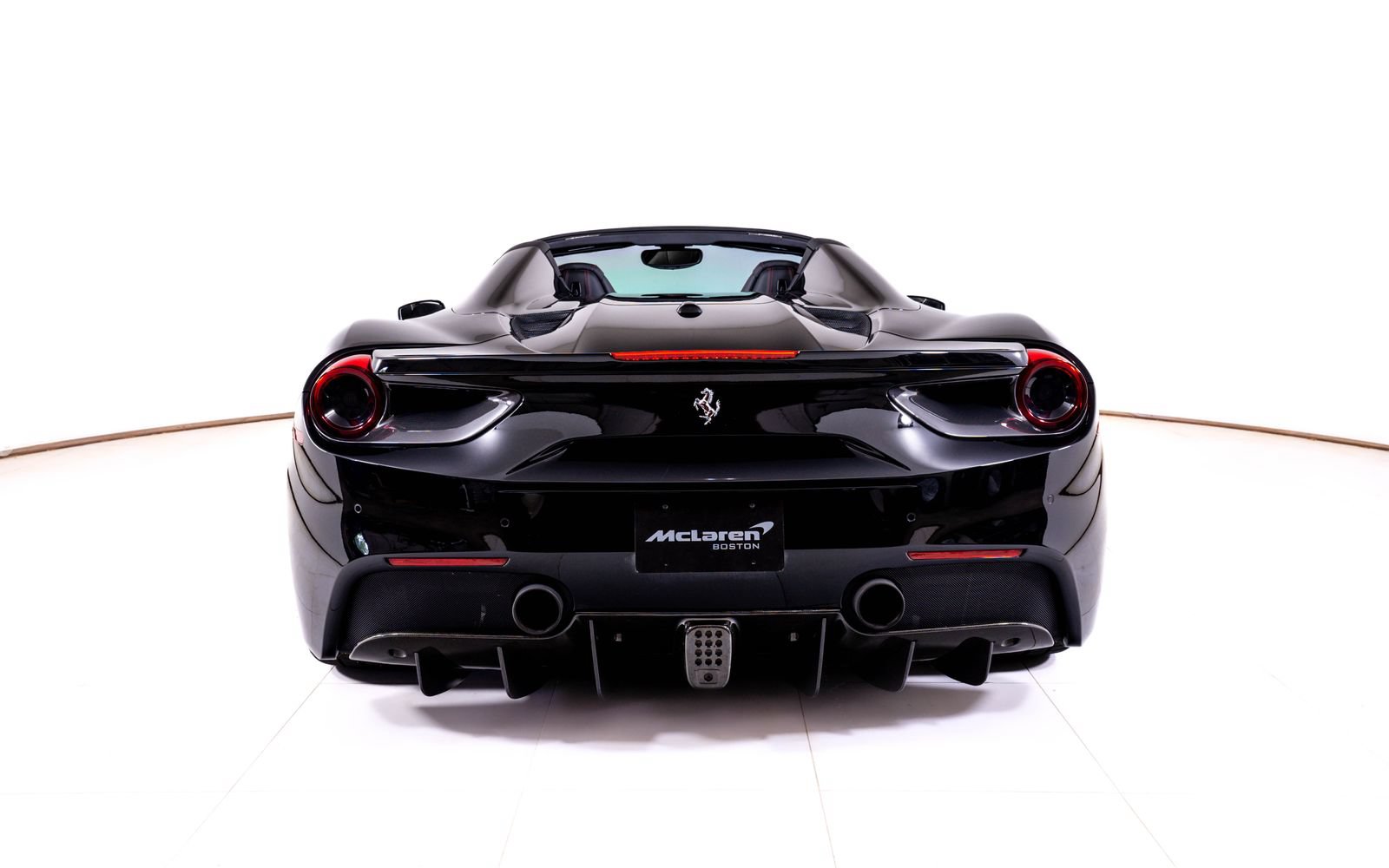 Used 2018 Ferrari 488 Spider RWD image 6