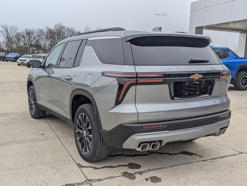 New 2026 Chevrolet Traverse LT w/ Sun and Wheel Package image 8