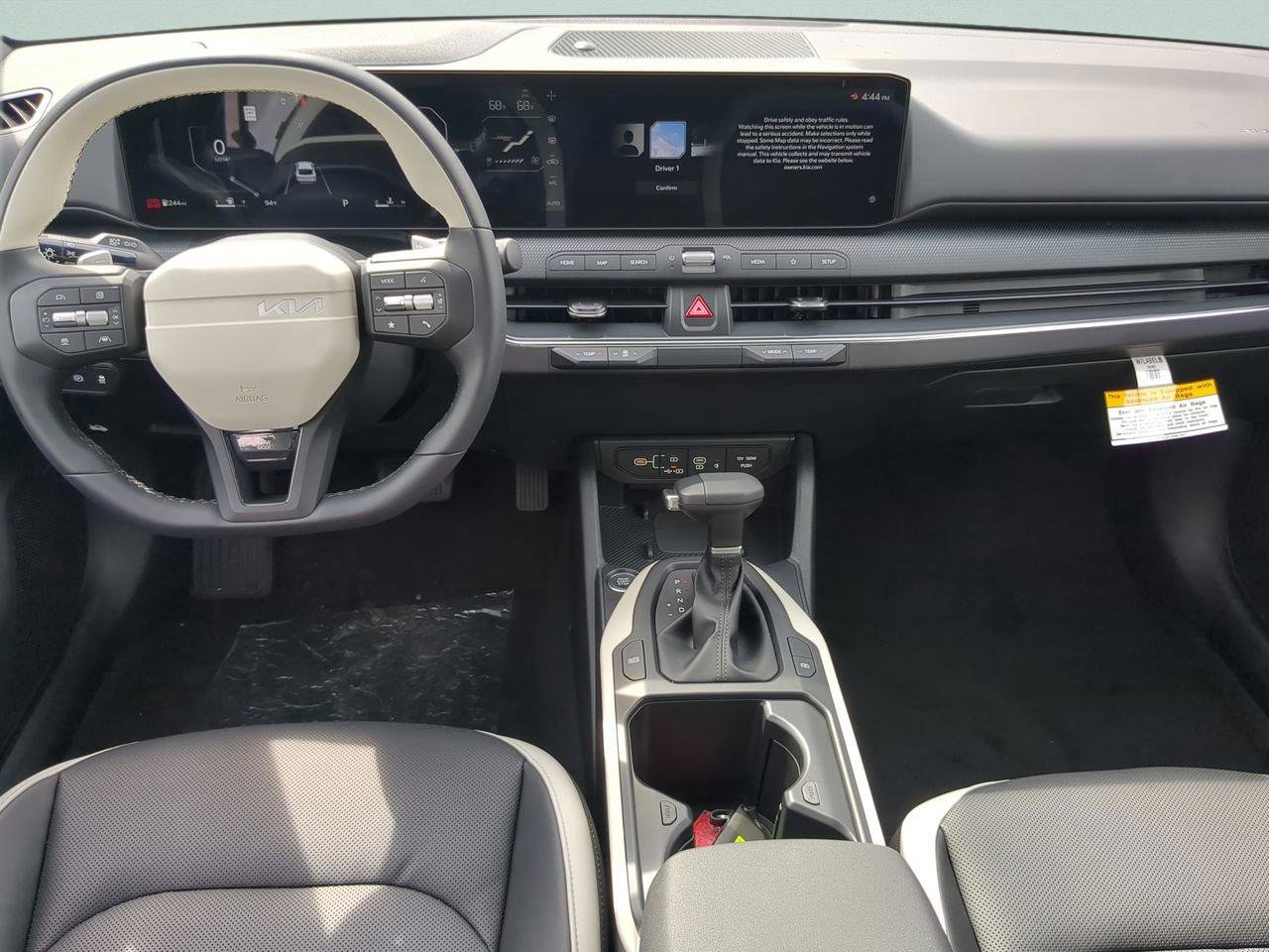 New 2025 Kia K4 GT-Line w/ GT-Line Premium Package FWD image 10