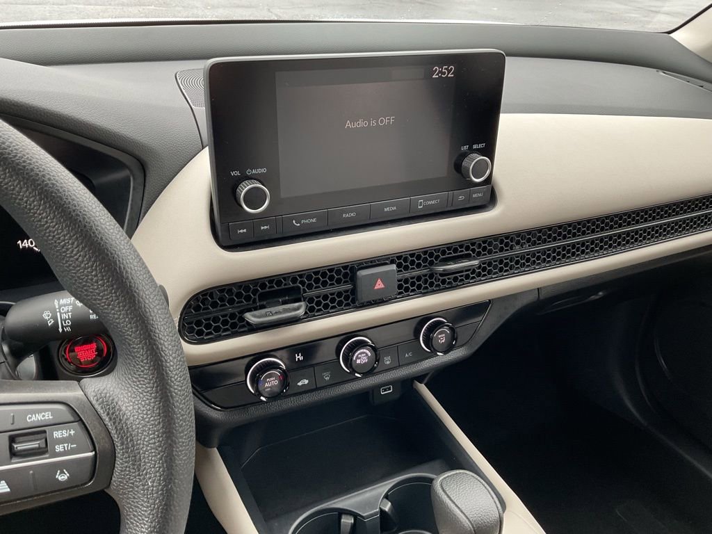 Used 2025 Honda HR-V LX image 13