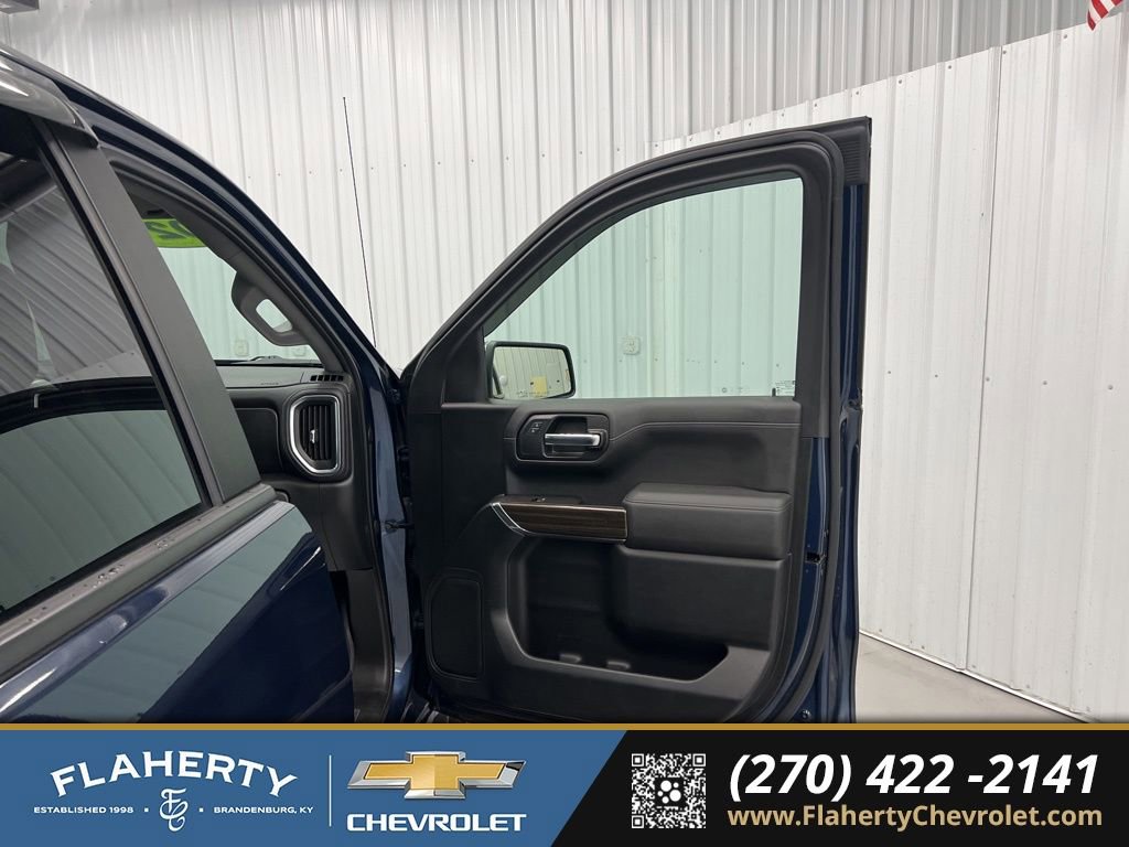 Used 2021 Chevrolet Silverado 1500 LT w/ Convenience Package II image 14