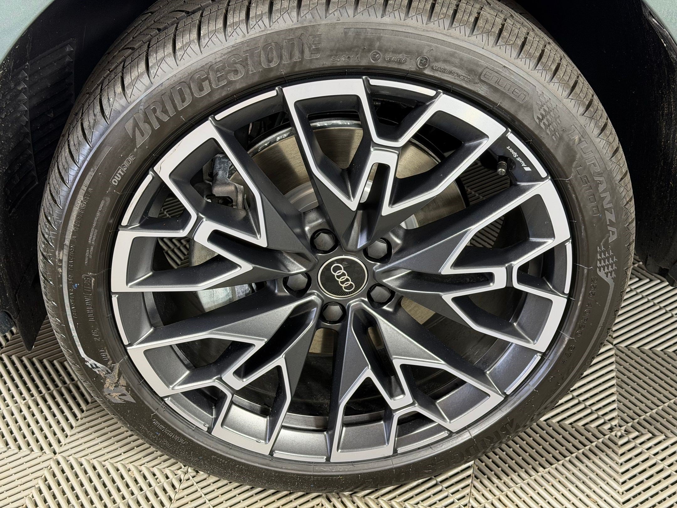 New 2026 Audi Q3 quattro 2.0T AWD/4WD image 13
