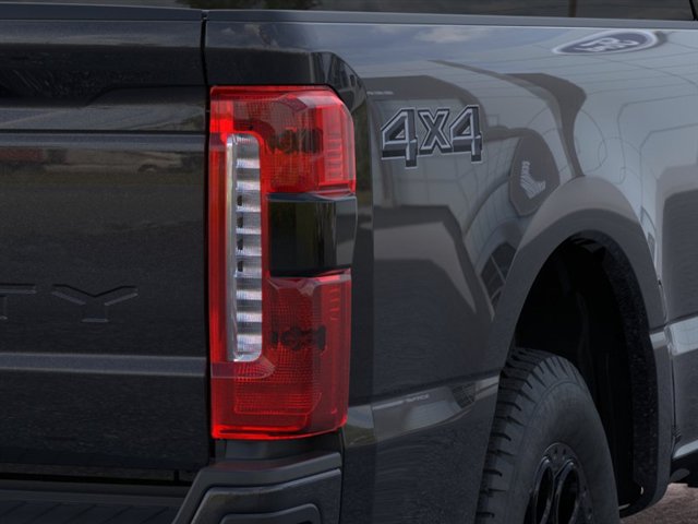 New 2026 Ford F350 XLT w/ XLT Premium Package AWD/4WD image 21