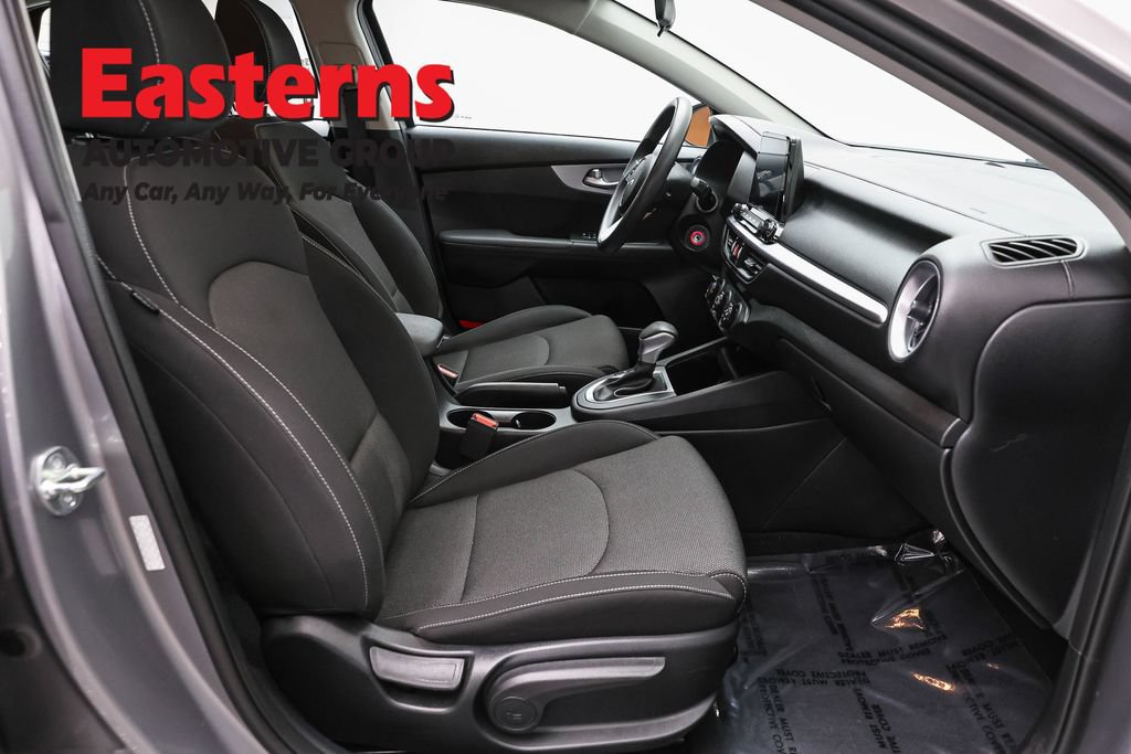 Used 2023 Kia Forte LXS w/ LXS Technology Package FWD image 26