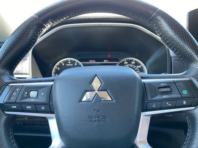 Used 2024 Mitsubishi Outlander SE AWD/4WD image 14