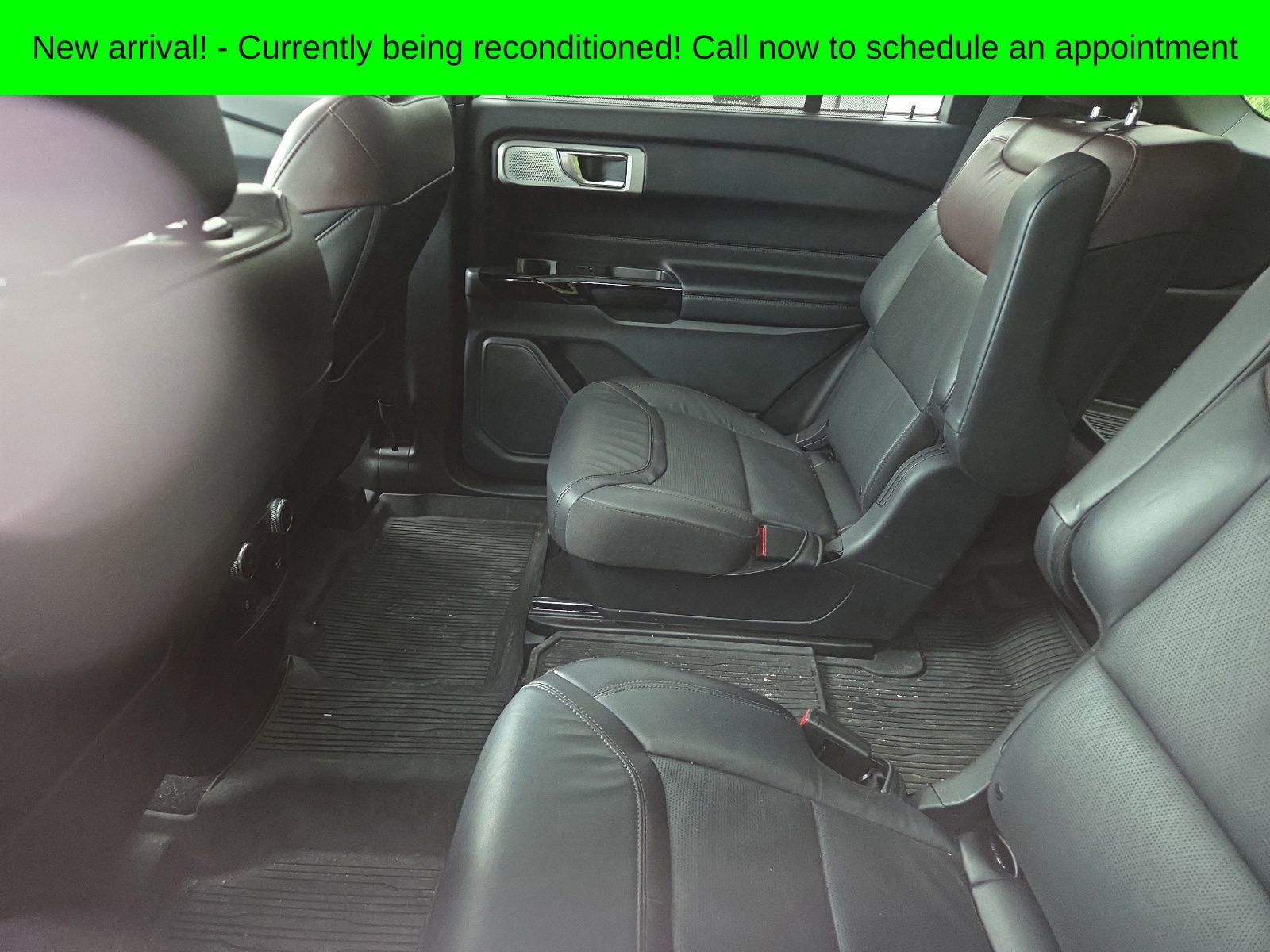 Used 2024 Ford Explorer Platinum w/ Technology Package AWD/4WD image 11