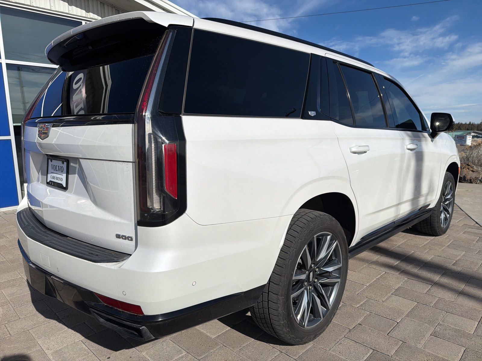 Used 2021 Cadillac Escalade Sport w/ Driver Assist Tech Package AWD/4WD image 3