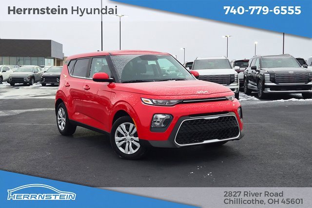 Used 2022 Kia Soul LX image 1