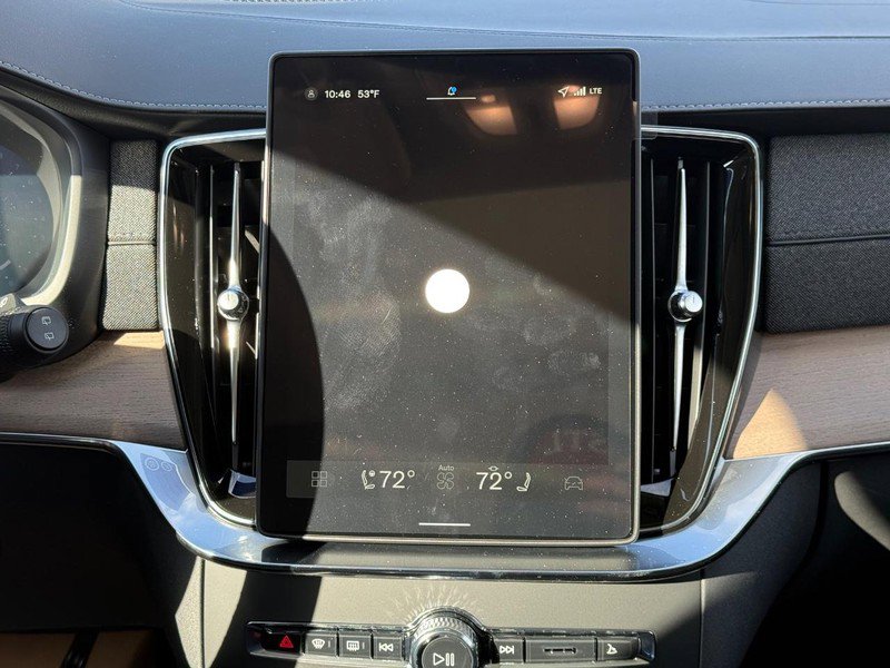 New 2026 Volvo XC90 B6 Plus w/ Protection Package AWD/4WD image 9