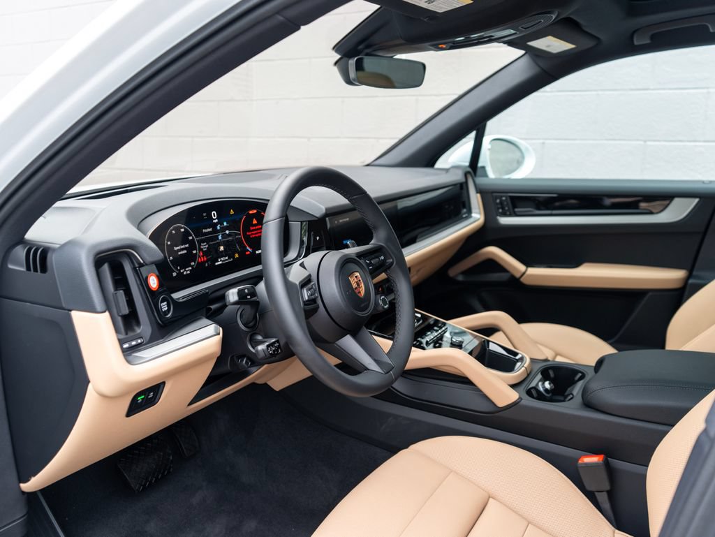 New 2026 Porsche Cayenne AWD/4WD image 5