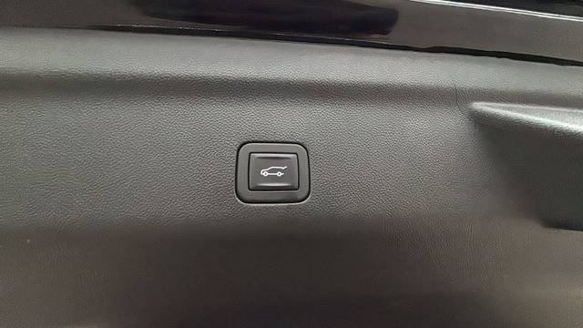Certified 2025 Chevrolet Tahoe High Country image 39