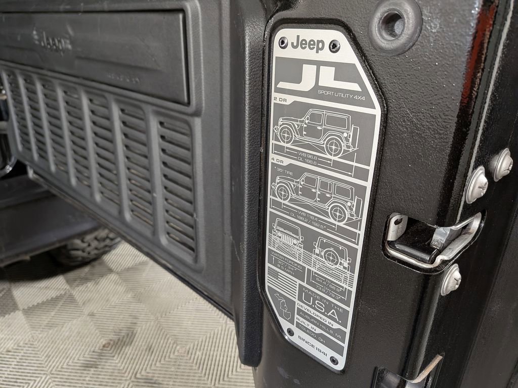 Certified 2025 Jeep Wrangler Unlimited Sport S 4xe image 12