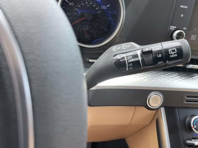 Certified 2024 Kia Carnival LX FWD image 24