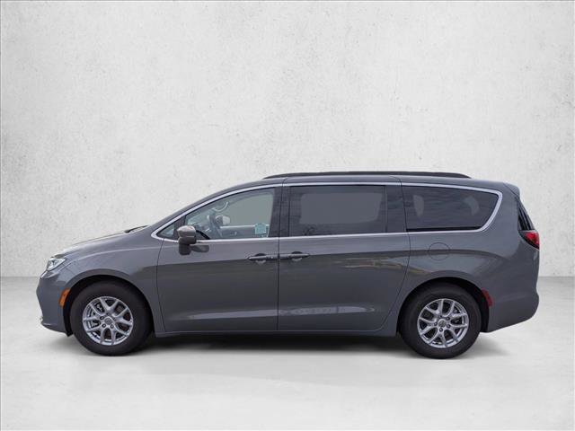 Used 2022 Chrysler Pacifica Touring-L image 9