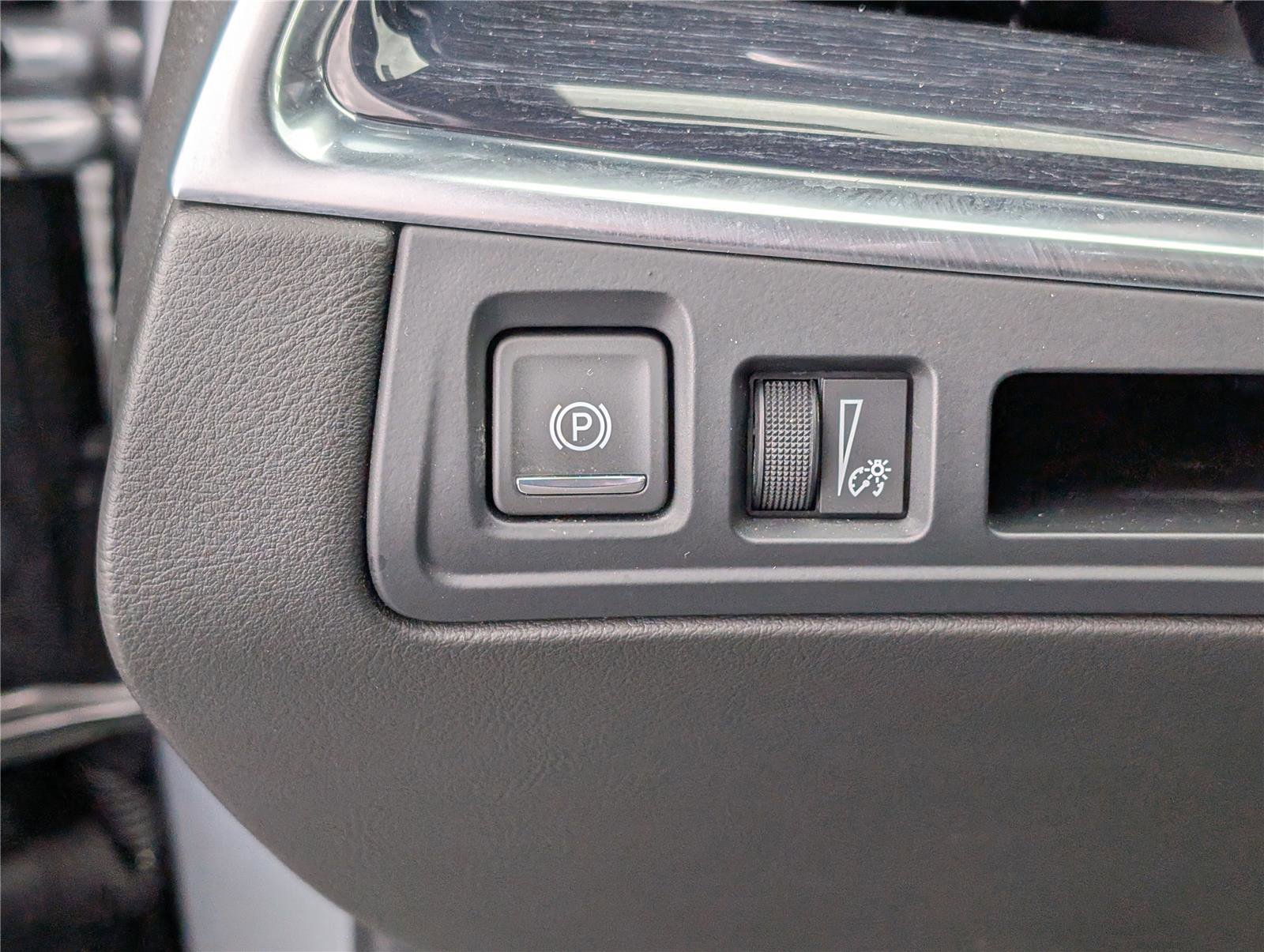 Used 2024 Cadillac XT5 Premium Luxury image 21