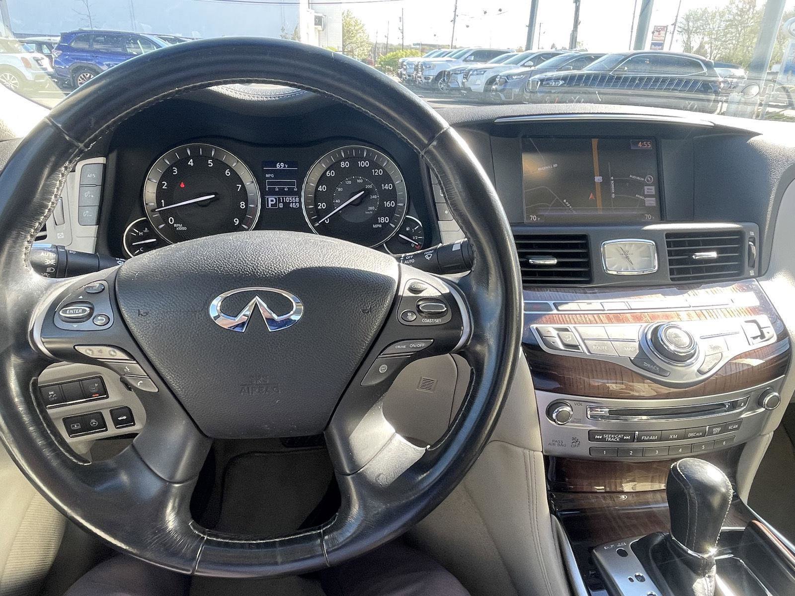 Used 2012 INFINITI M37 x w/ Deluxe Touring Pkg AWD/4WD image 10