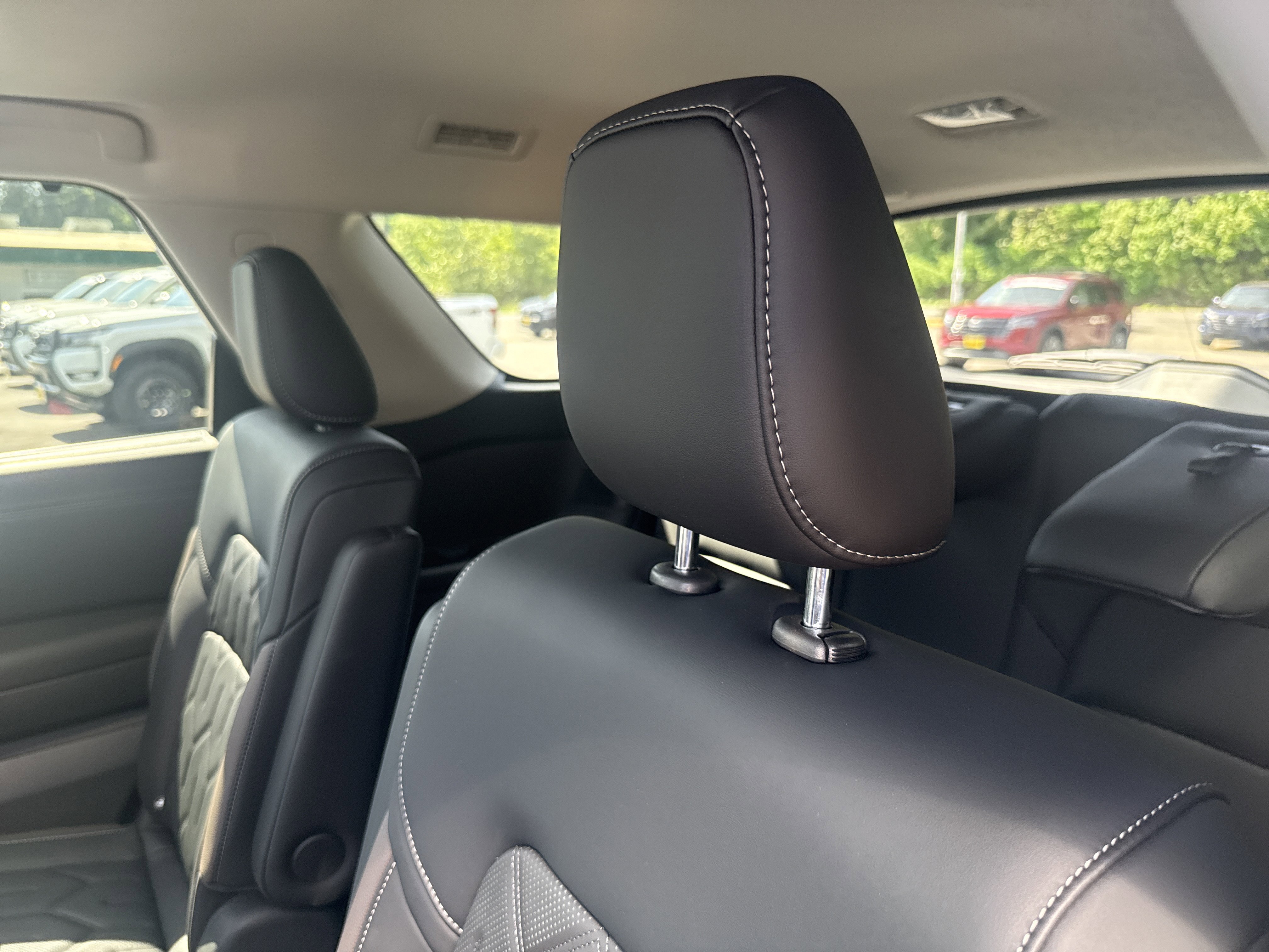 New 2026 Nissan Pathfinder Platinum AWD/4WD image 50