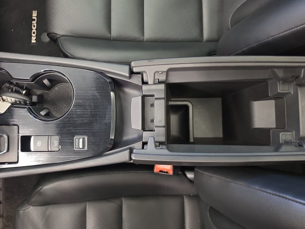 Used 2021 Nissan Rogue SV w/ Premium Package image 31