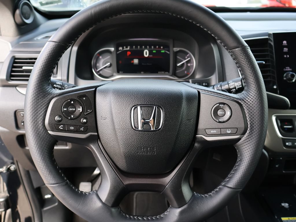 Certified 2025 Honda Passport EX-L image 29