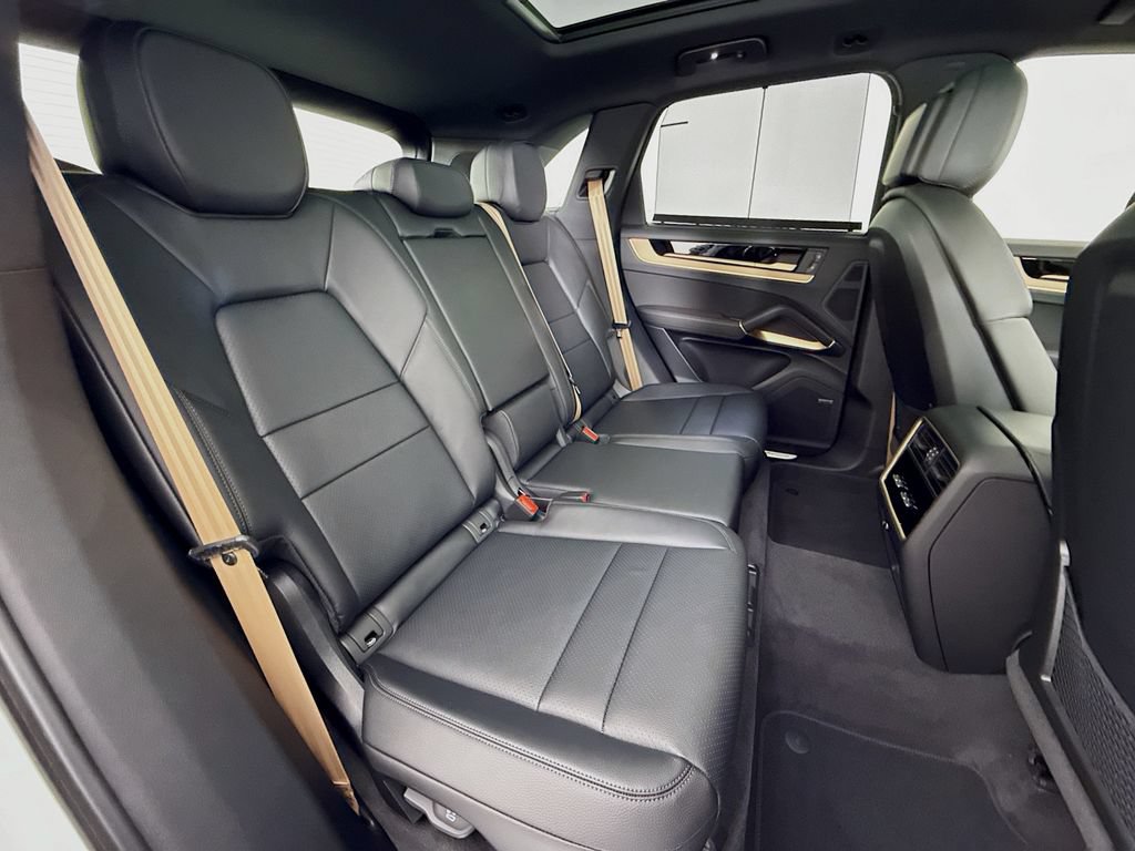 New 2026 Porsche Cayenne AWD/4WD image 31
