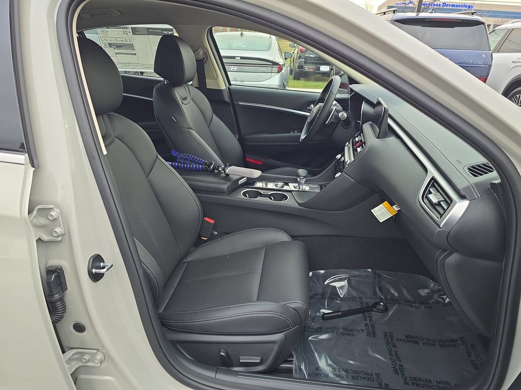 Used 2026 Genesis G70 2.5T AWD/4WD image 24