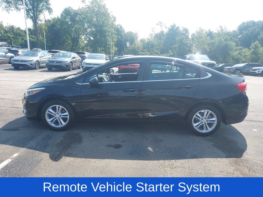 Used 2016 Chevrolet Cruze LT w/ Convenience Package FWD image 4