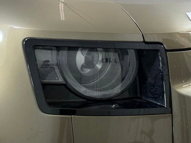 Certified 2024 Land Rover Defender 110 SE image 16