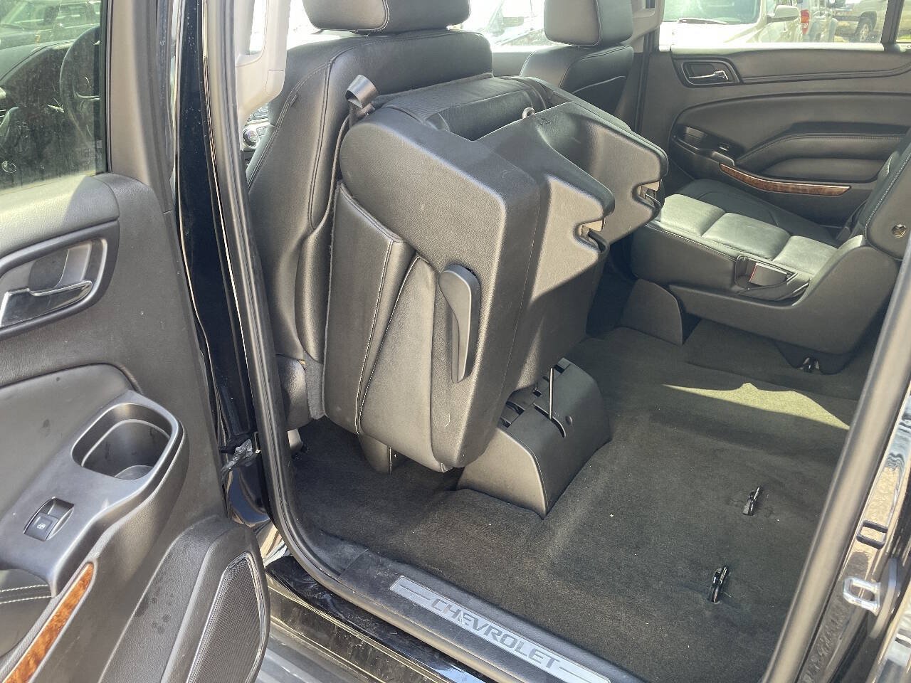 Used 2016 Chevrolet Suburban LTZ AWD/4WD image 25