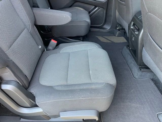 Used 2023 Chevrolet Traverse LT image 11