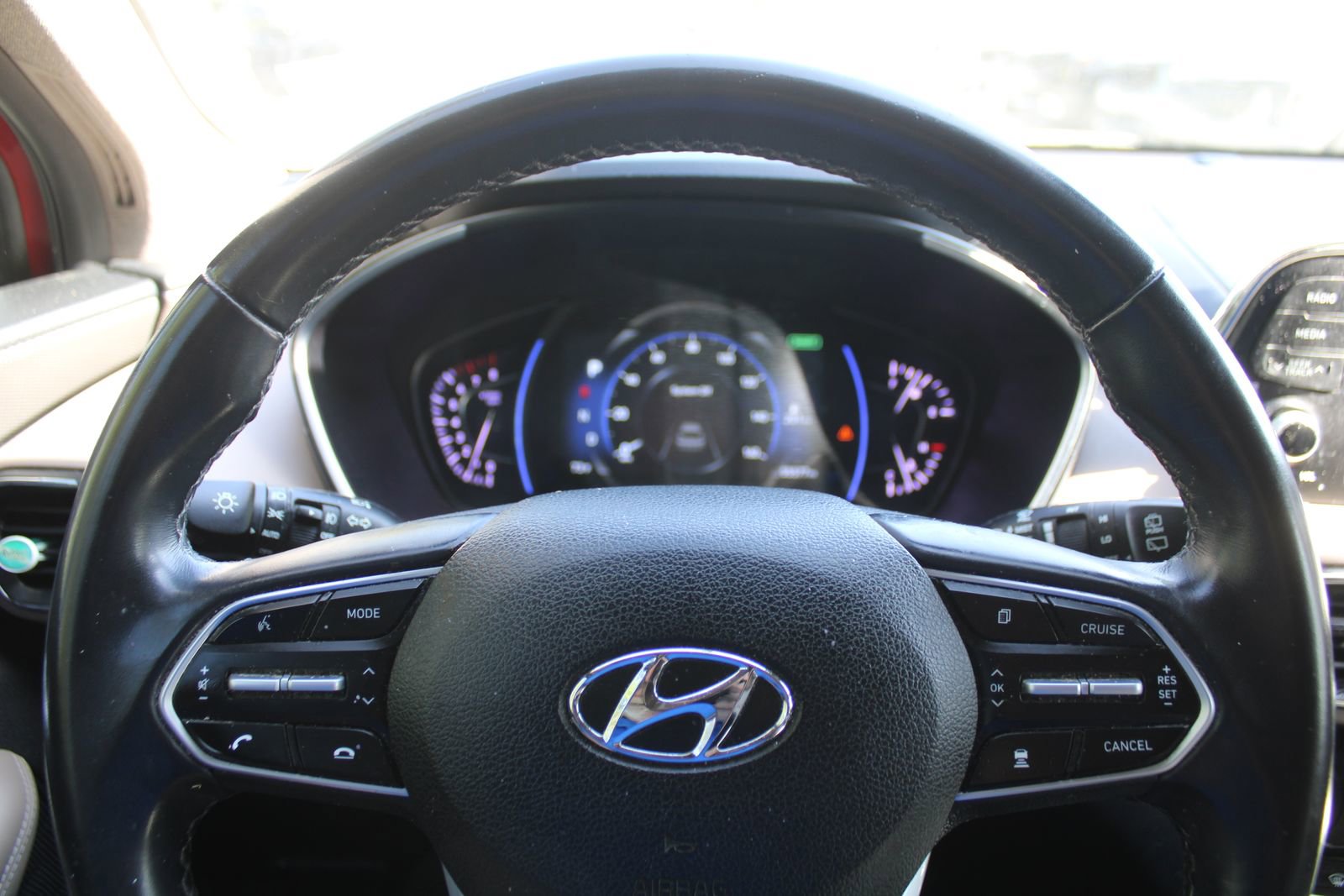 Used 2019 Hyundai Santa Fe Limited image 28