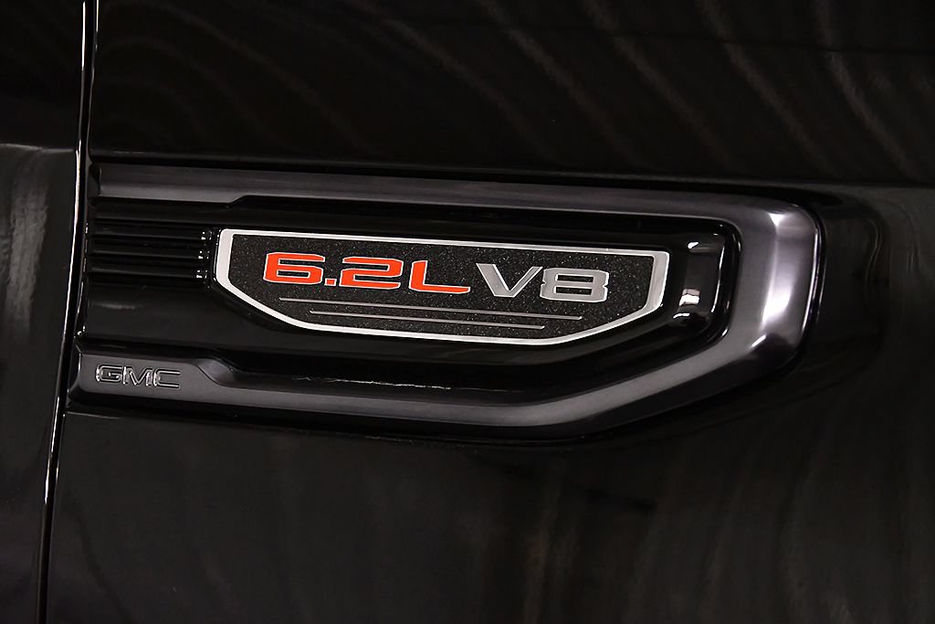 Used 2024 GMC Sierra 1500 AT4 w/ AT4 Premium Package AWD/4WD image 10