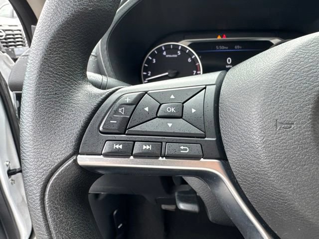 Used 2025 Nissan Sentra SV FWD image 12