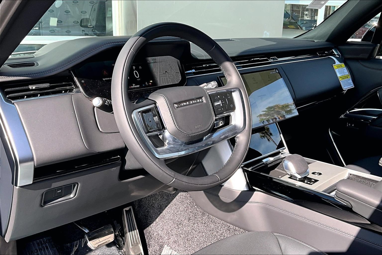 New 2026 Land Rover Range Rover Long Wheelbase SE AWD/4WD image 6
