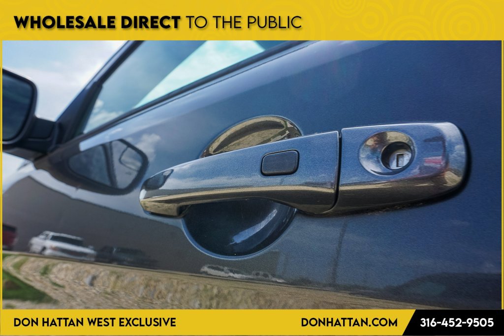 Used 2019 Ford Explorer XLT image 36